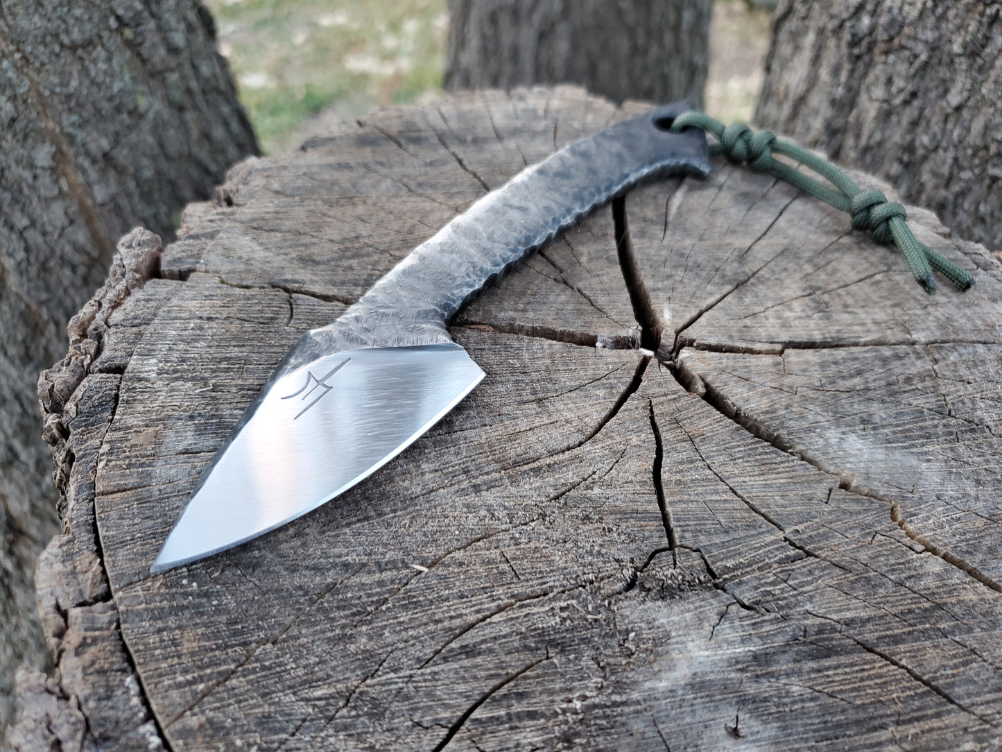 Hand Forged 80CRV2 Knife with a Textured Style Handle