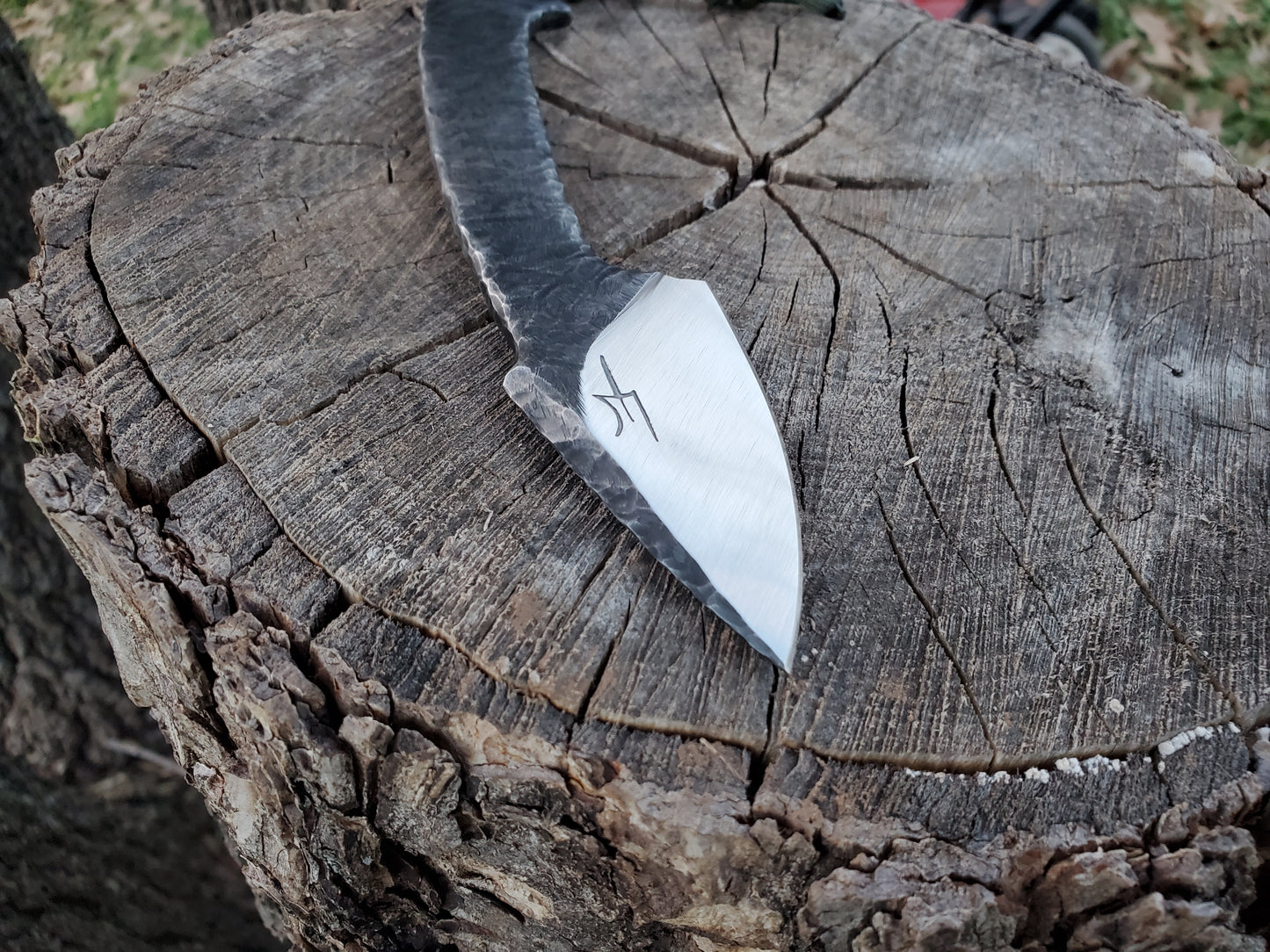 Hand Forged 80CRV2 Knife with a Textured Style Handle