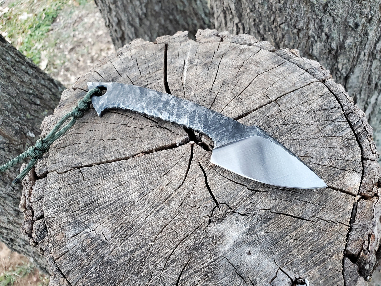 Hand Forged 80CRV2 Knife with a Textured Style Handle