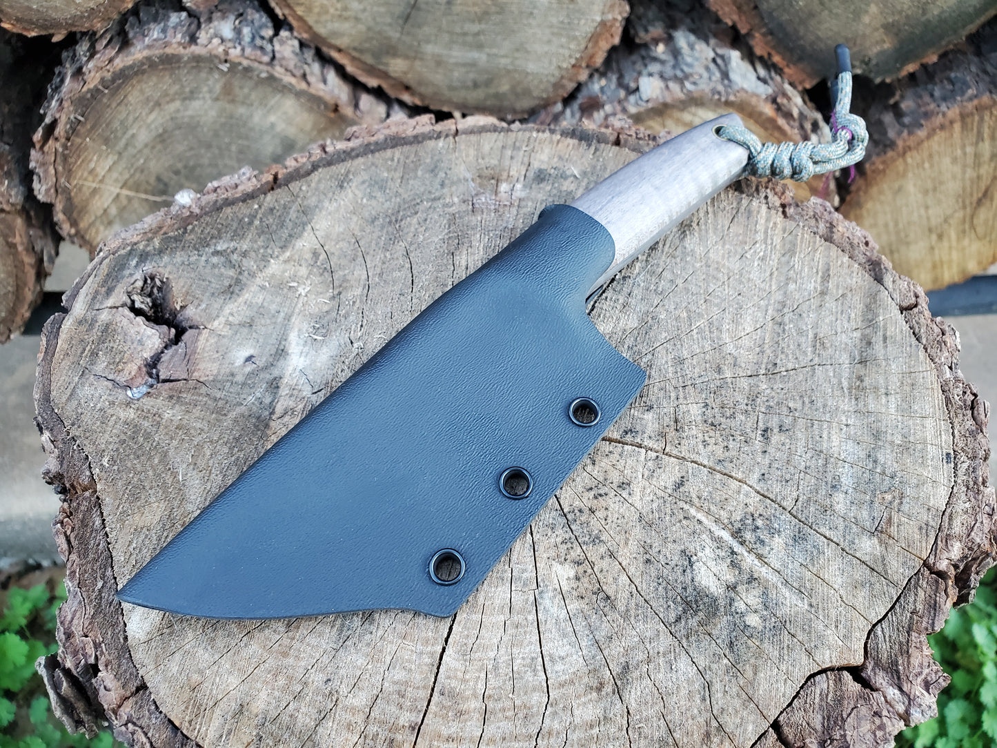 EDC Made with 26c3 Steel and Grey Curly Maple Handle, Comes with Kydex Sheath